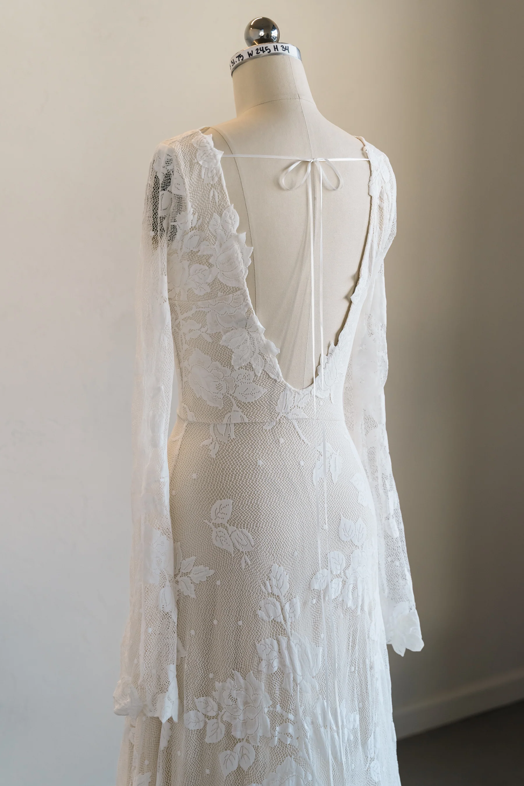 Mailyn Sample (size XS) - Image 17