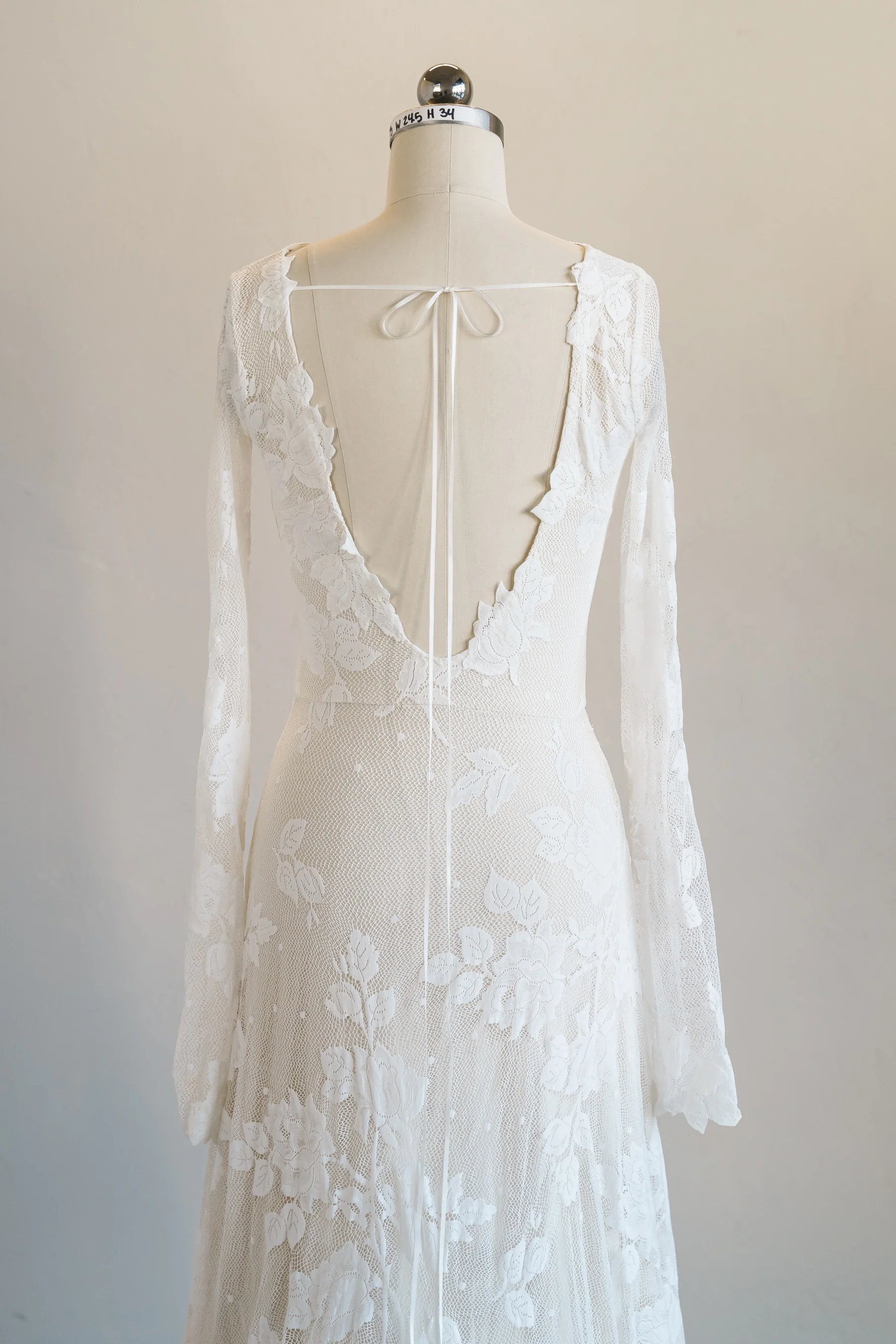 Mailyn Sample (size XS) - Image 18