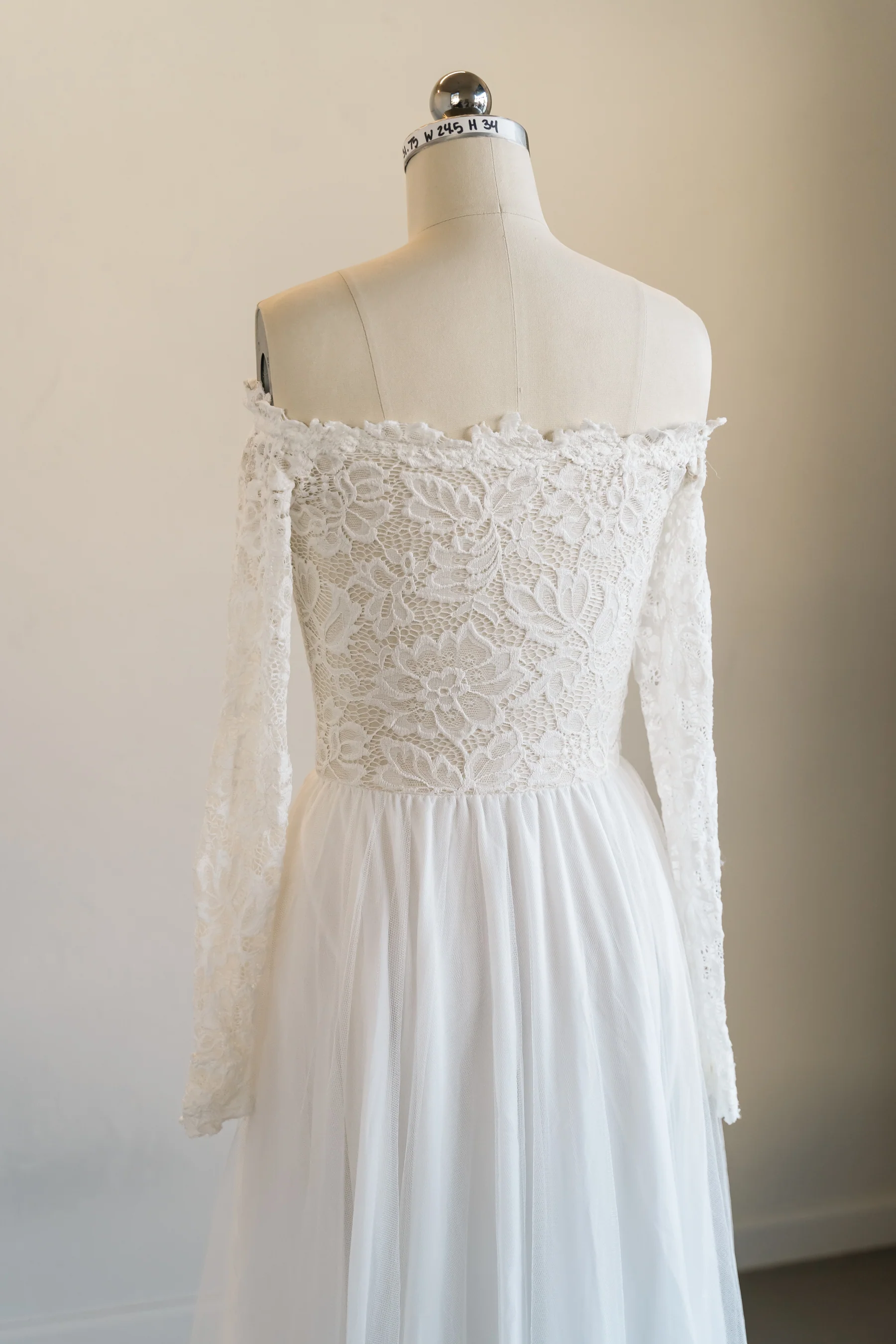 Phoebe Sample (size S) - Image 15
